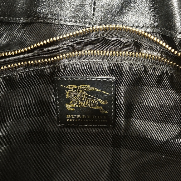 Burberry quilted leather shoulder bag - Picture 9 of 10